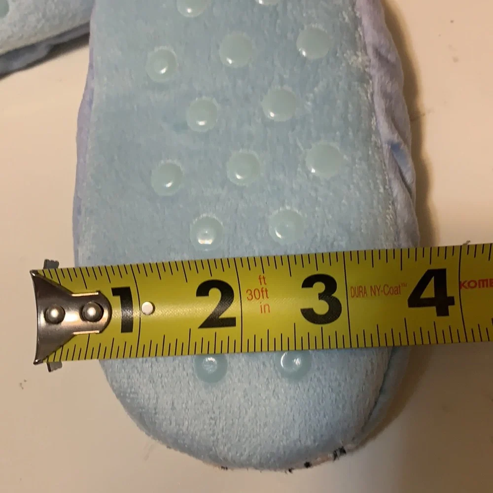 DISNEY FROZEN PRINCESS ELSA ANNA SNUGGLE TOES GIRLS SLIPPERS SLIP ON’S SZ 2T